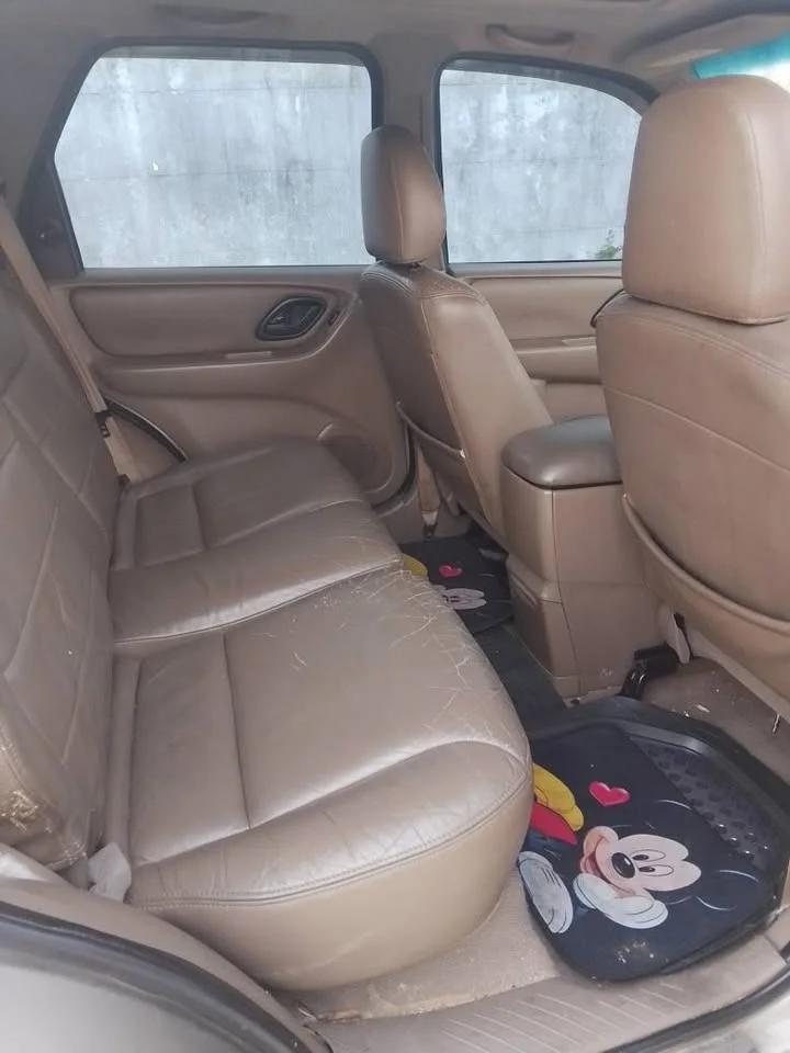 2004 Ford Escape I 3