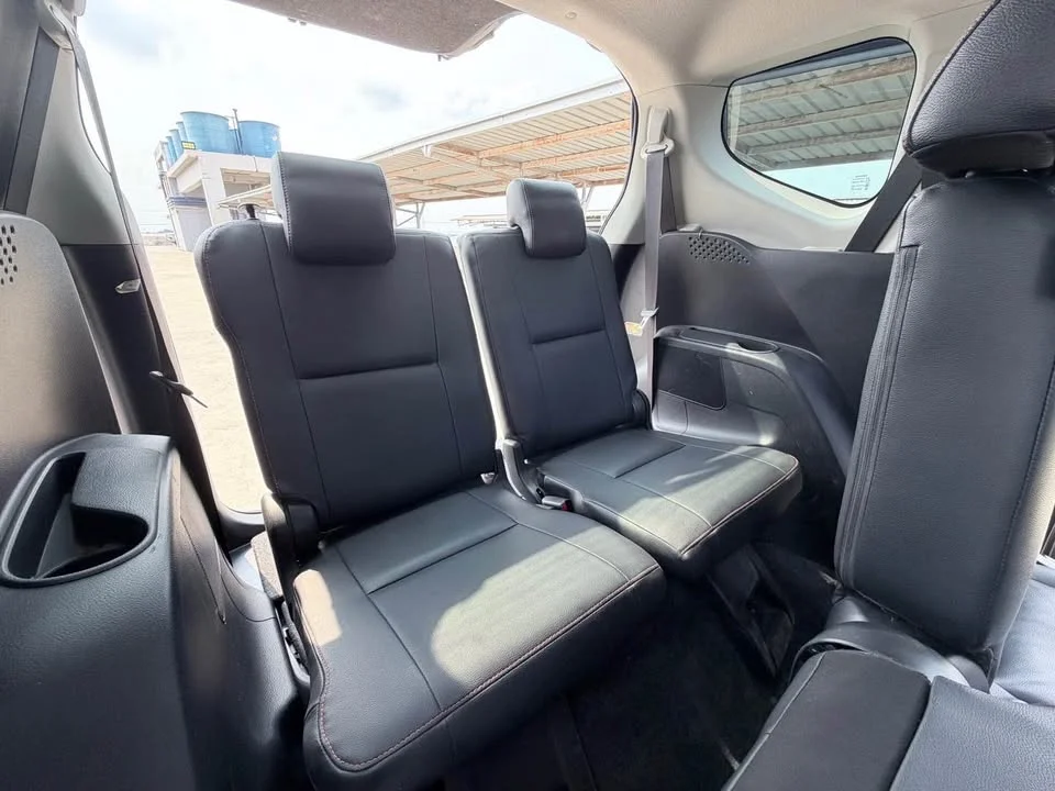 2019 Toyota Sienta II 3