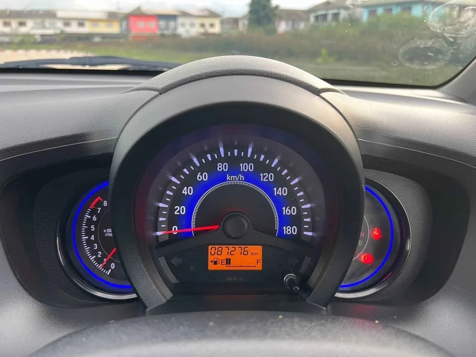 2015 Honda Mobilio II 2