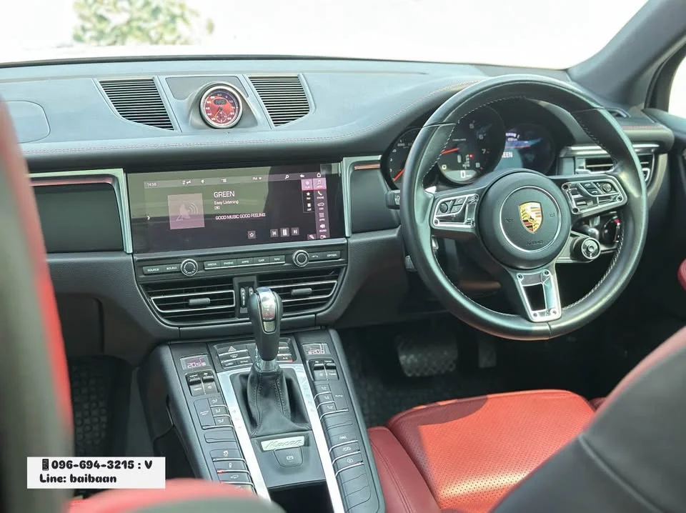 2021 Porsche Macan I 3