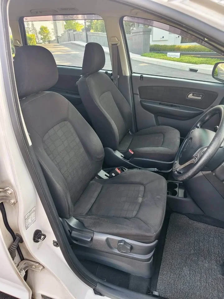 2011 Proton Exora 2