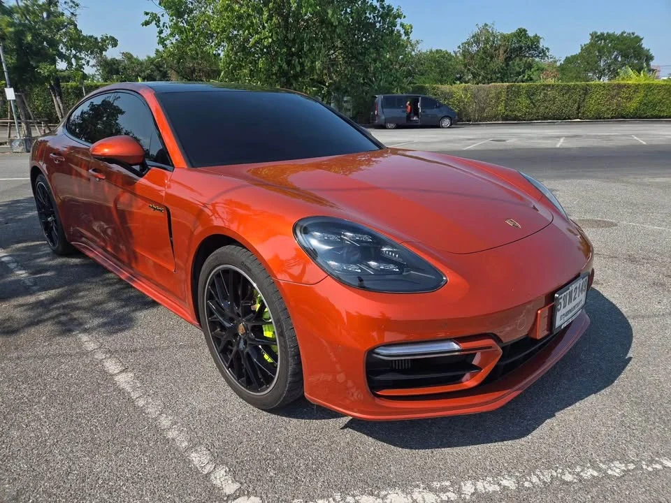 2023 Porsche Panamera II 3