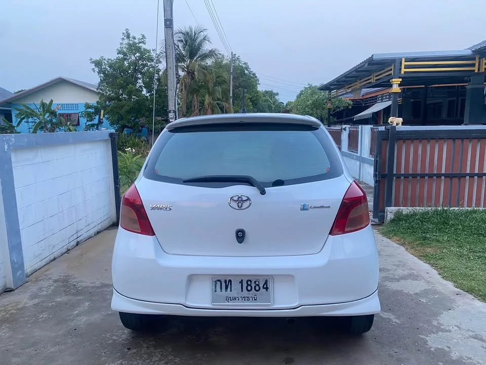 2008 Toyota Yaris II 2