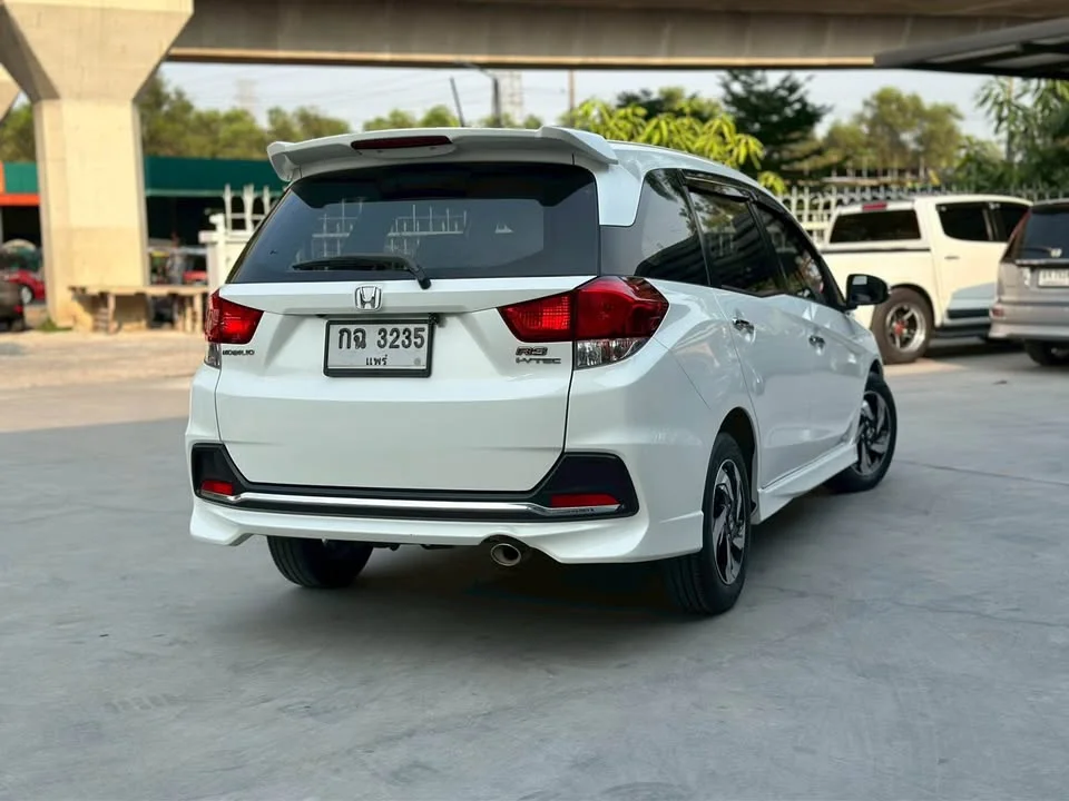 2015 Honda Mobilio II 2