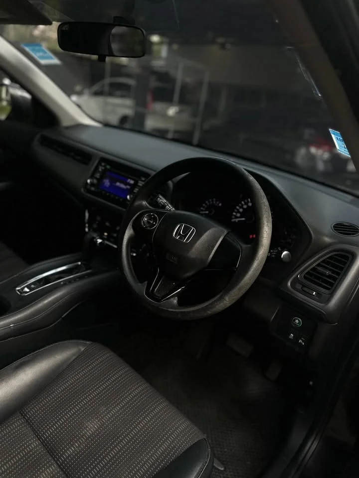 2015 Honda HR-V II 2