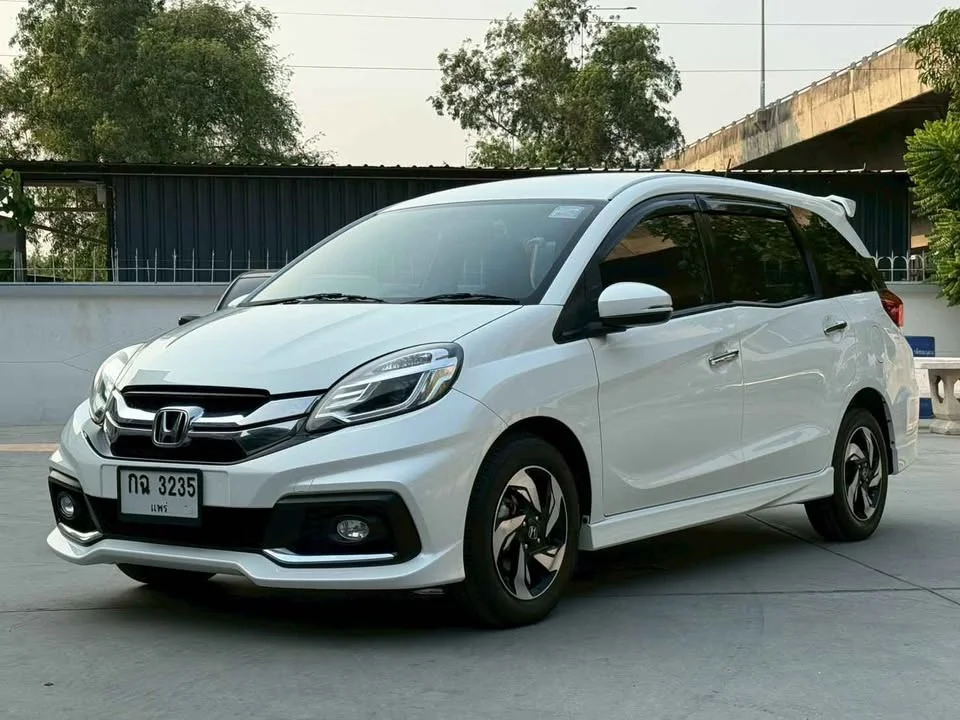 2015 Honda Mobilio II 3