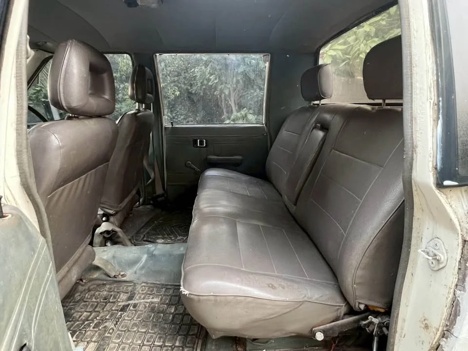 1994 Mitsubishi Triton II 2