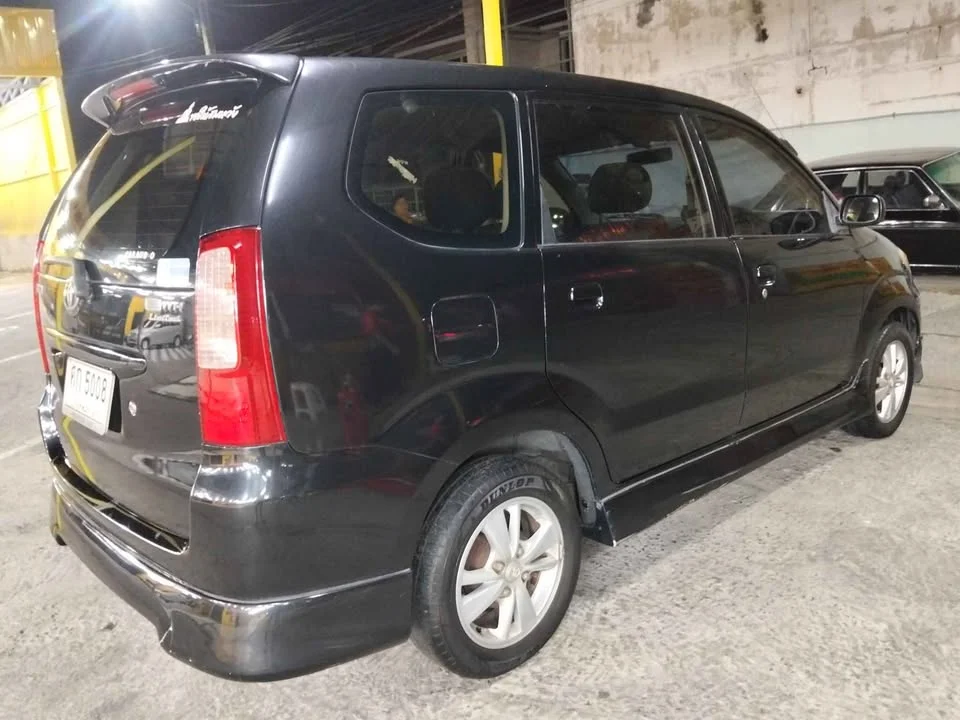 2004 Toyota Avanza I 3
