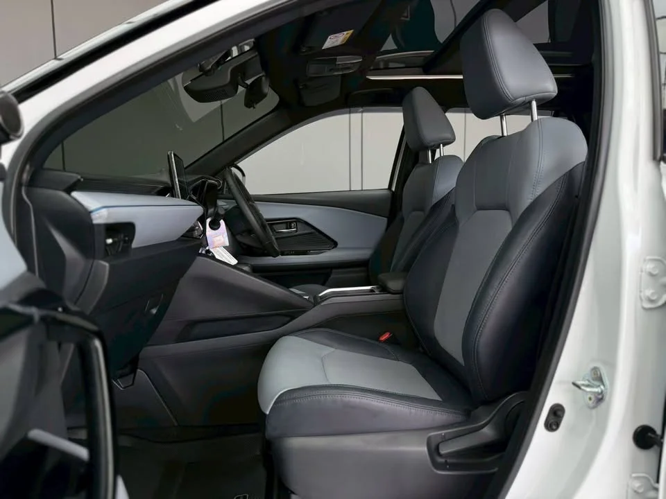 2024 Toyota Yaris Cross AC200 2