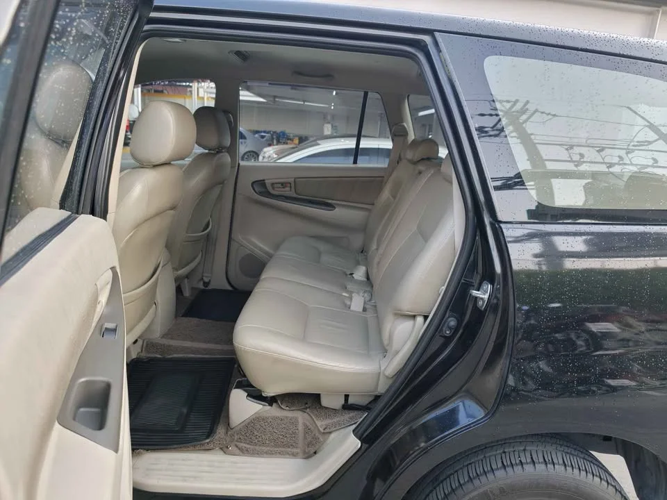 2012 Toyota Innova I 3