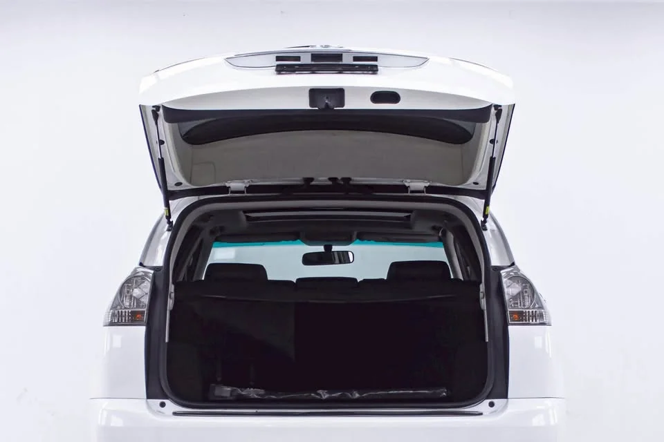 2011 Toyota Harrier II 2