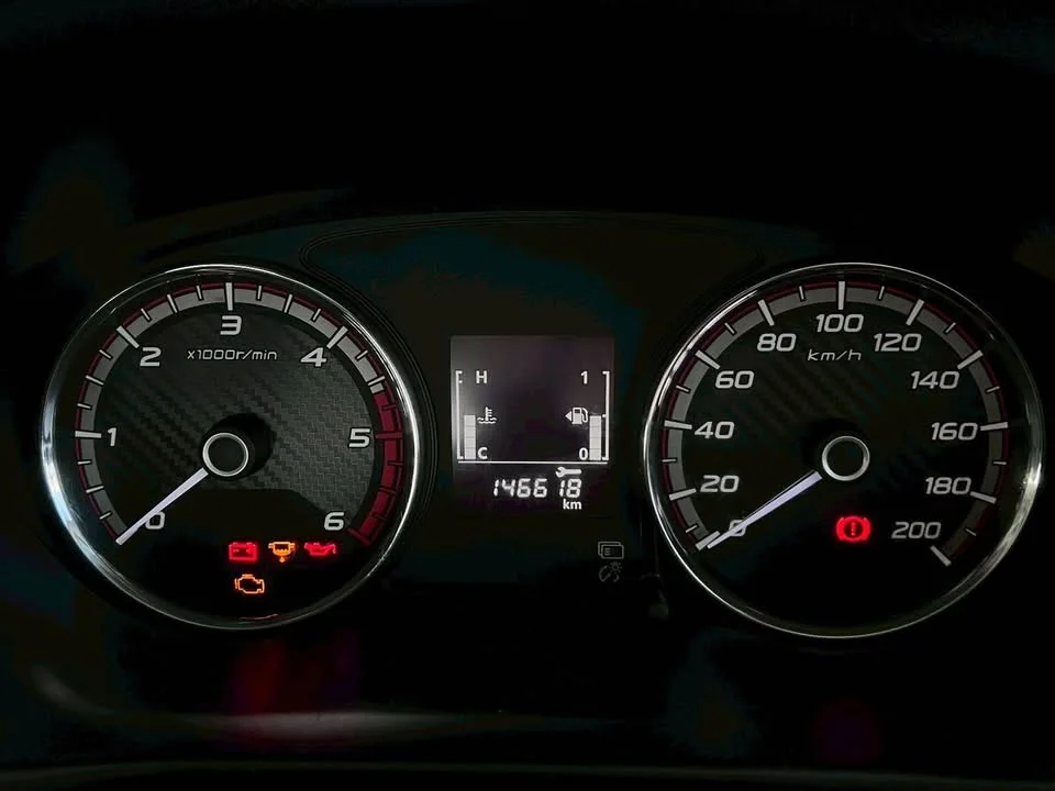 2022 Mitsubishi Triton V 2