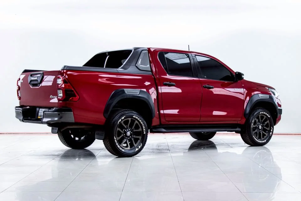 2021 Toyota Hilux VIII 2
