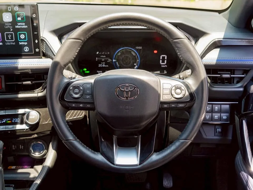 2024 Toyota Yaris Cross AC200 3