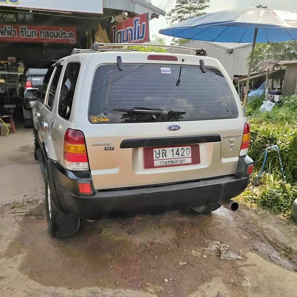 Ford Escape I 3