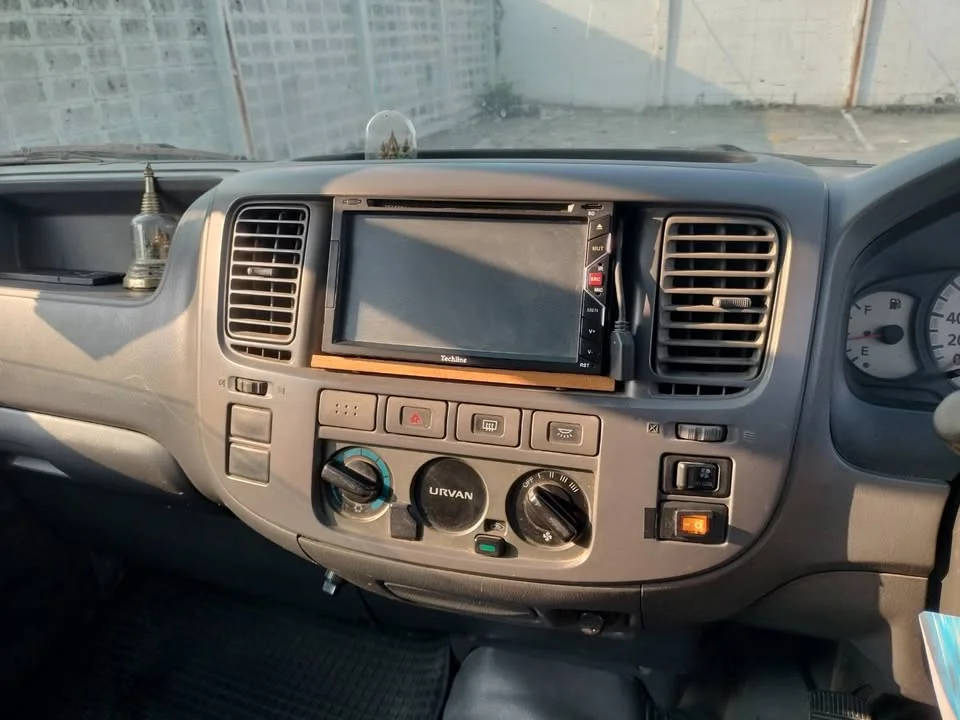 2005 Nissan Urvan V (E25) 2