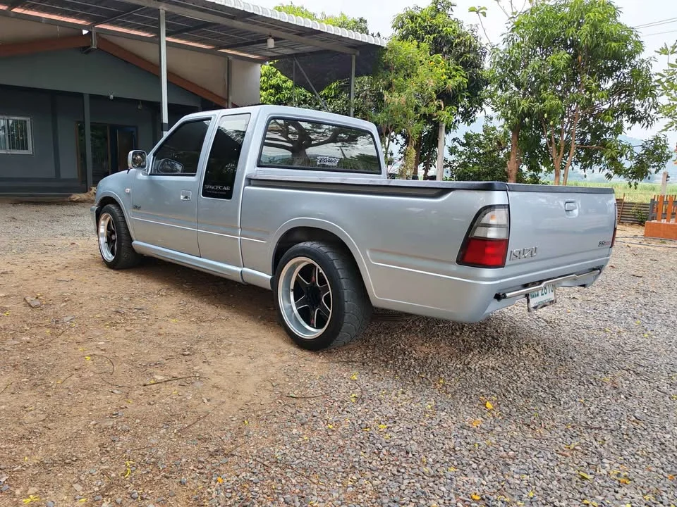 2002 Isuzu Faster Dragon Eyes III 2