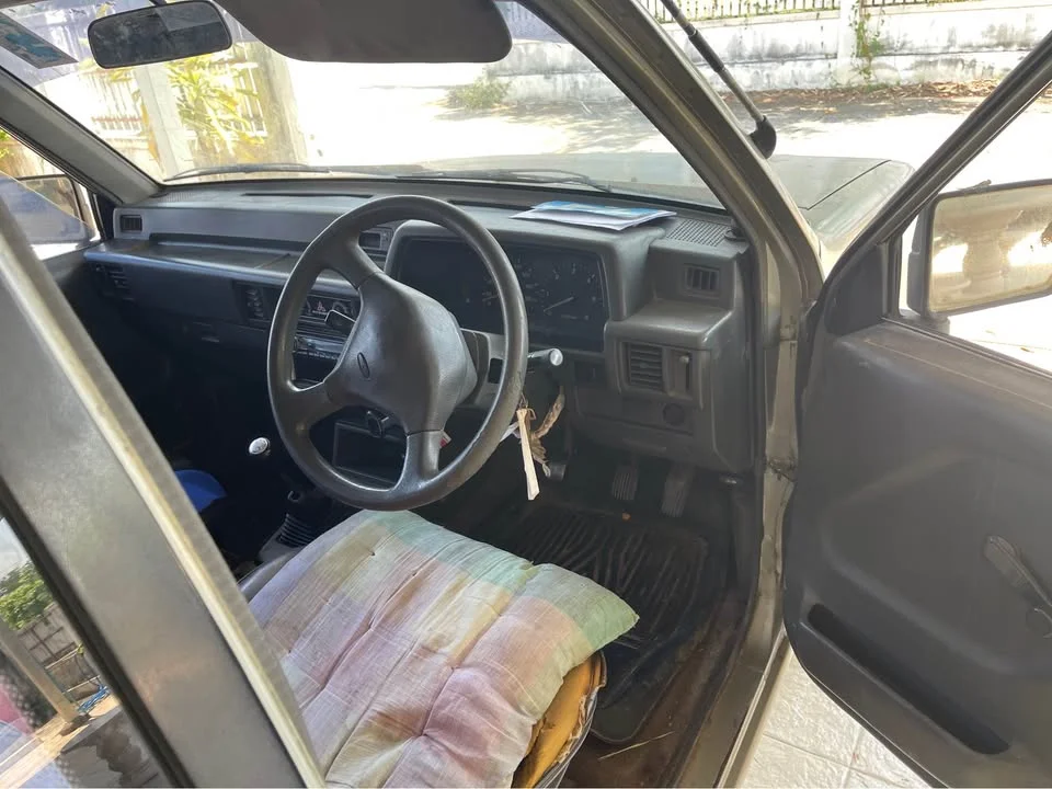 2009 Mitsubishi Triton II 2