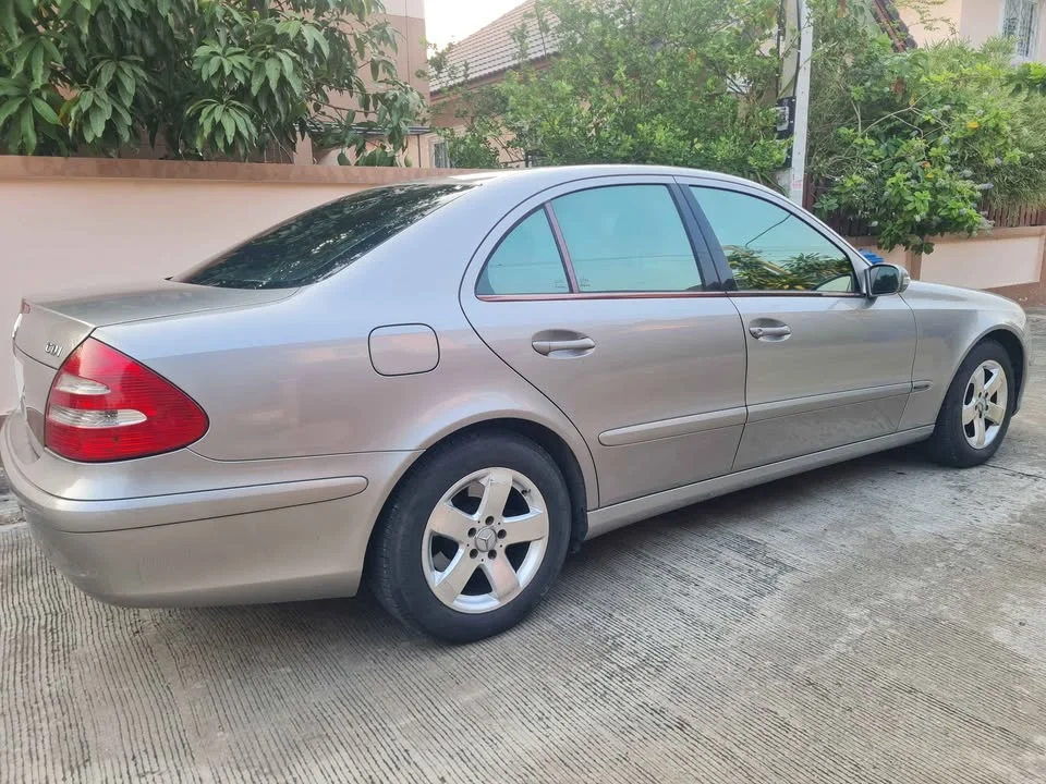 2004 Benz E-Class W211 3