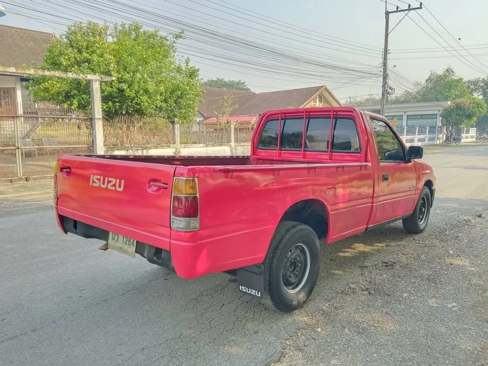 1994 Isuzu TFR III 2