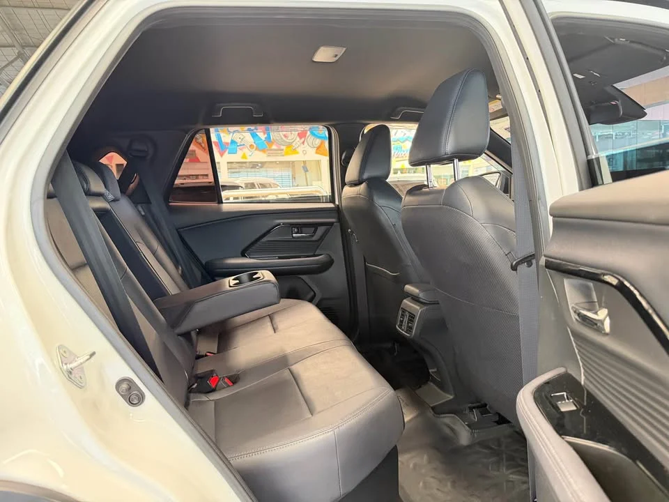 2023 Toyota Yaris Cross AC200 2
