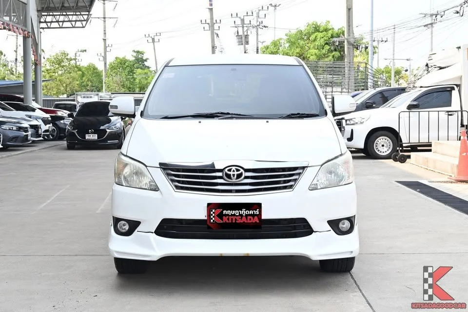 2012 Toyota Innova I 3