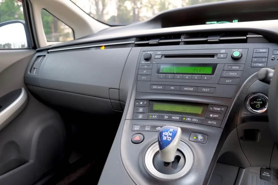 2011 Toyota Prius III 2