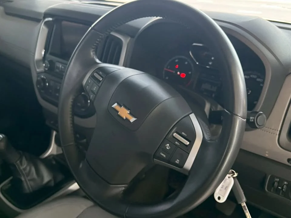 2017 Chevrolet Colorado II 2