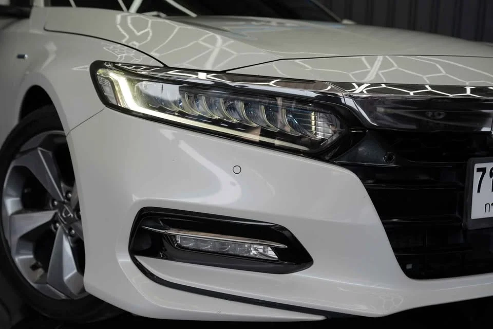 2020 Honda Accord X 2