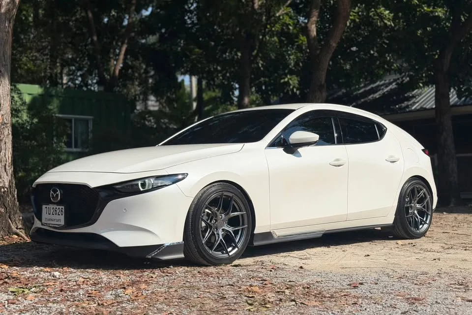2022 Mazda 3 IV 3