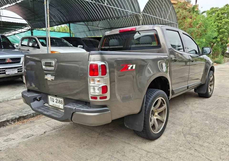 2013 Chevrolet Colorado II 2