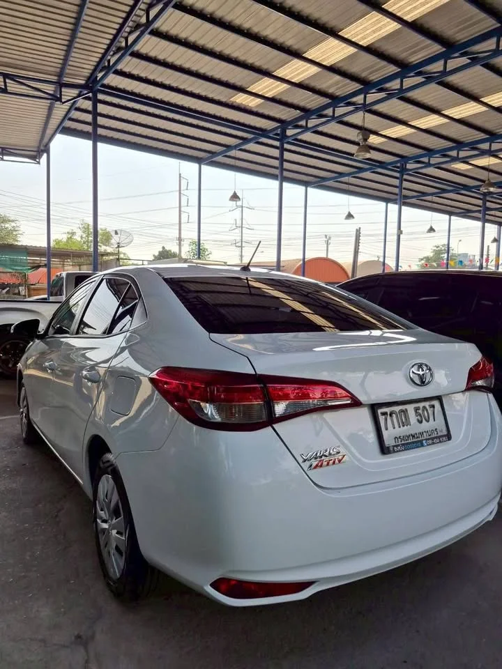 2018 Toyota Yaris ATIV III 3
