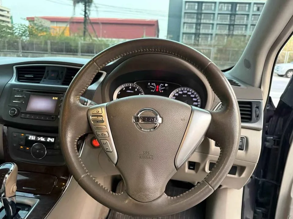2013 Nissan Sylphy III (B17) 3