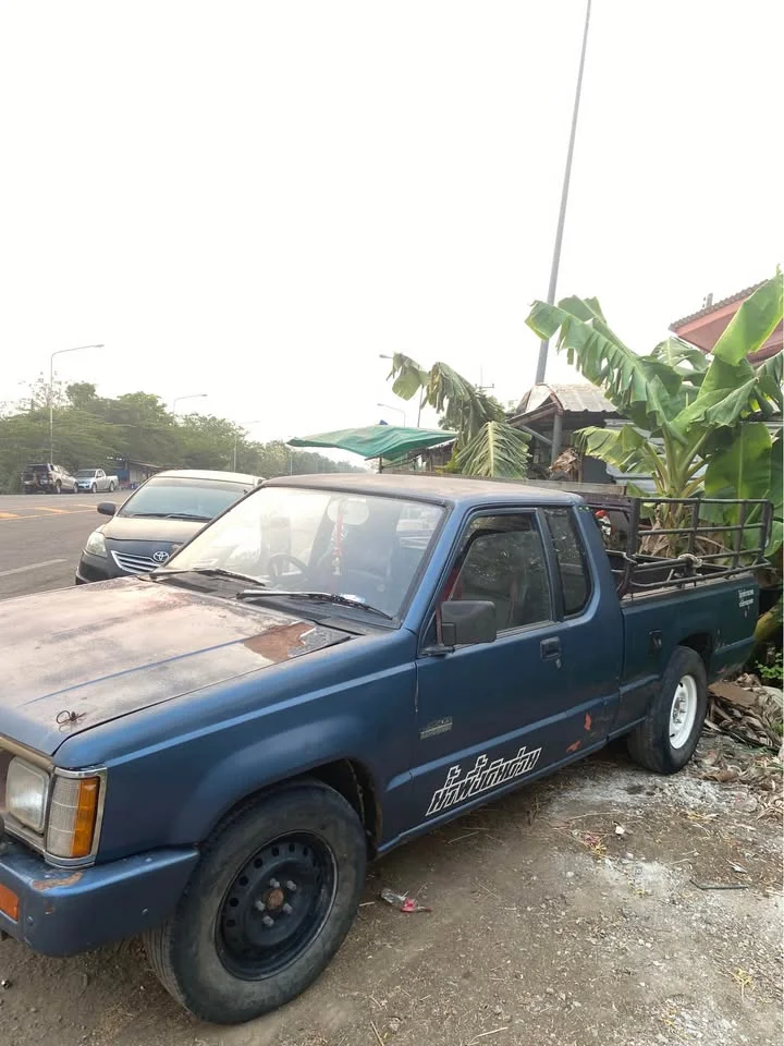 2005 Mitsubishi Triton II 3