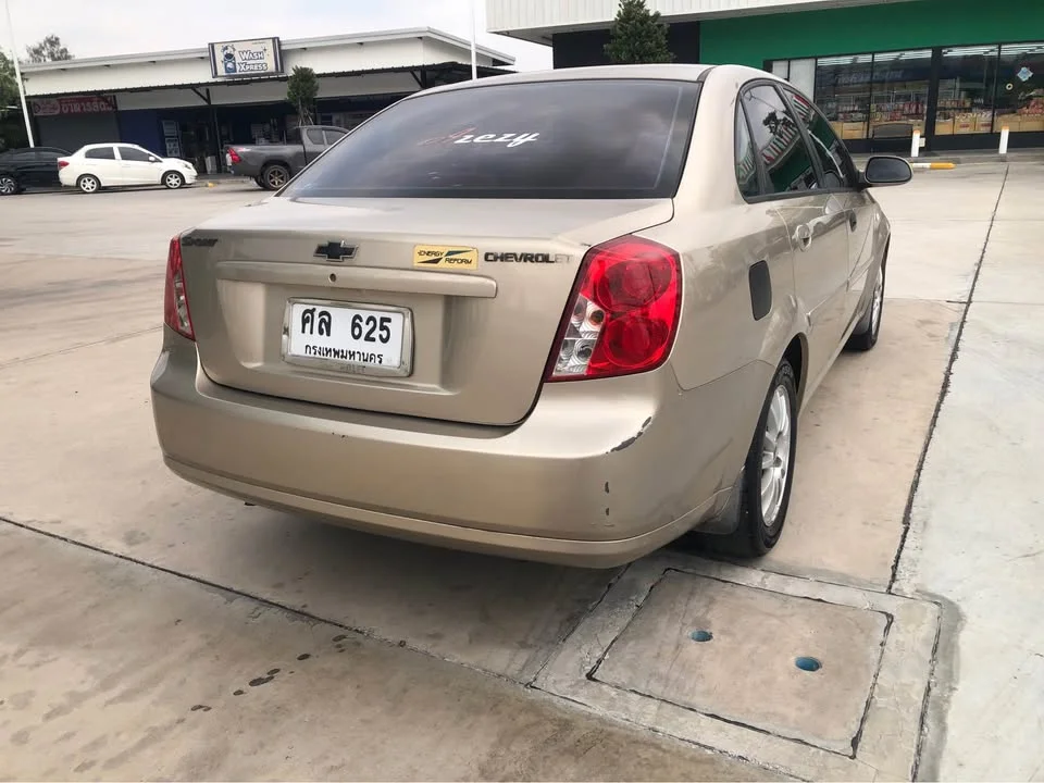 2005 Chevrolet Optra 3