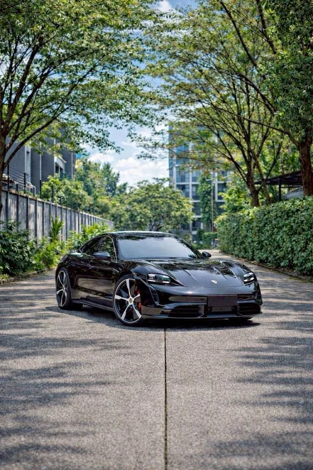 2021 Porsche Taycan 9J1 2