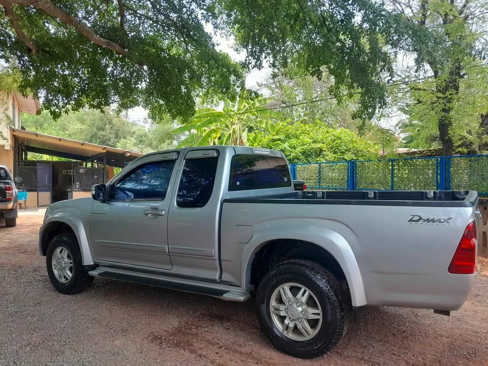 2009 Isuzu D-Max I 3