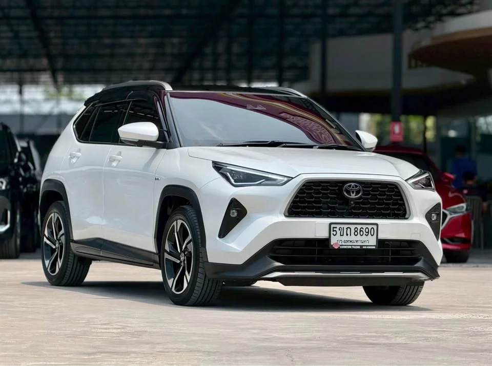 2024 Toyota Yaris Cross AC200 2