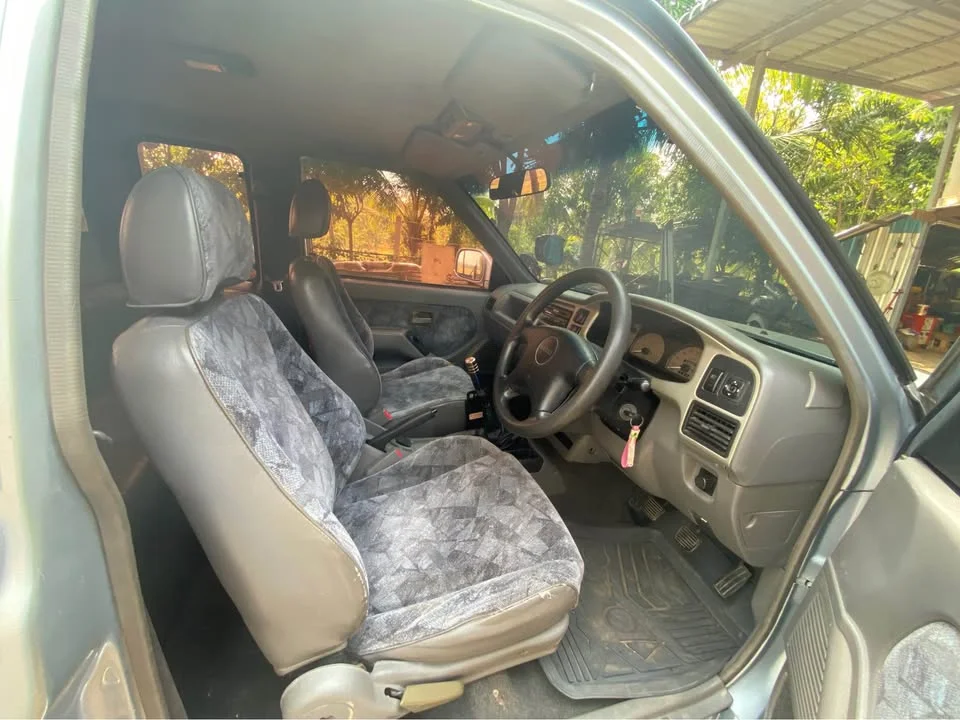2002 Isuzu Faster Dragon Eyes III 3