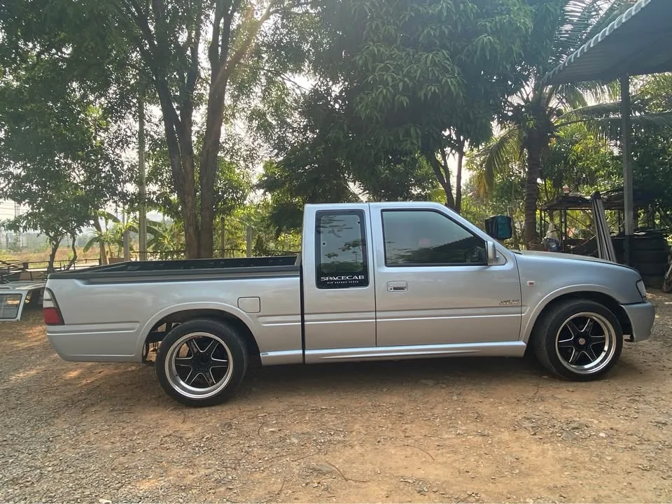 2002 Isuzu Faster Dragon Eyes III 2