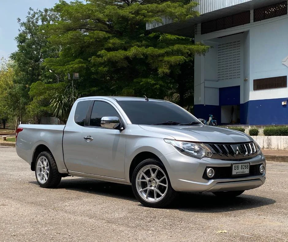 2018 Mitsubishi Triton V 3