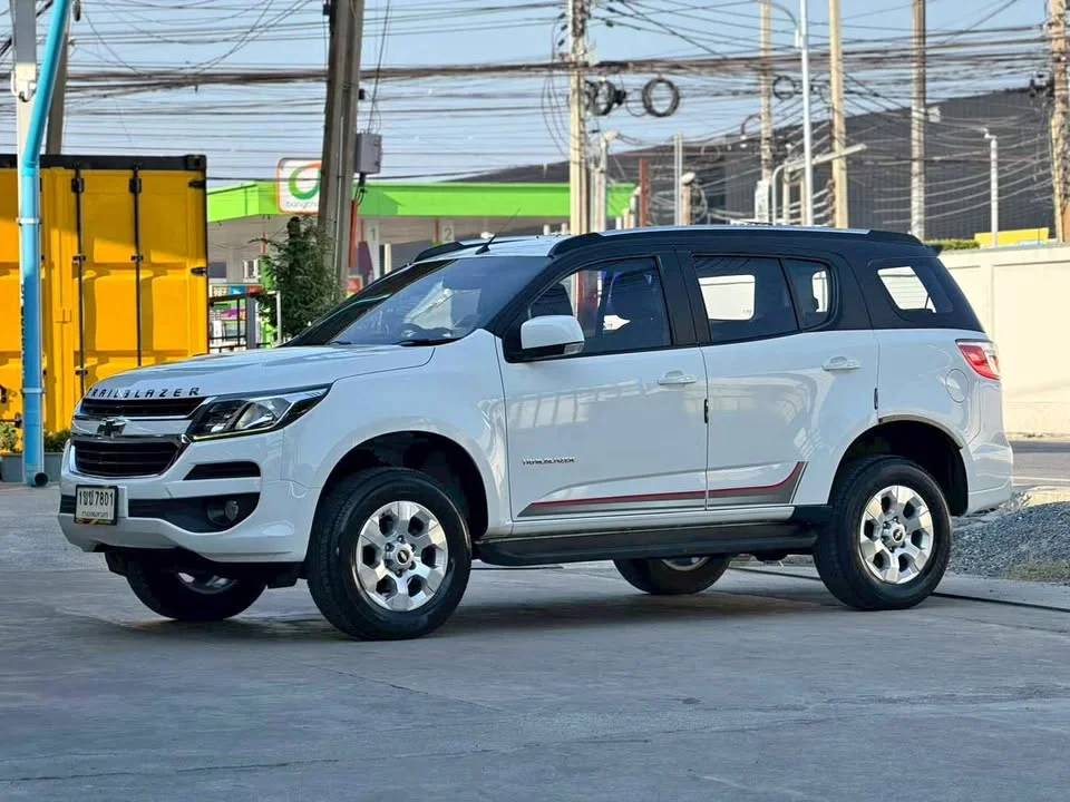 2019 Chevrolet TrailBlazer II 2