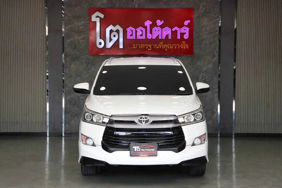 2019 Toyota Innova II 2