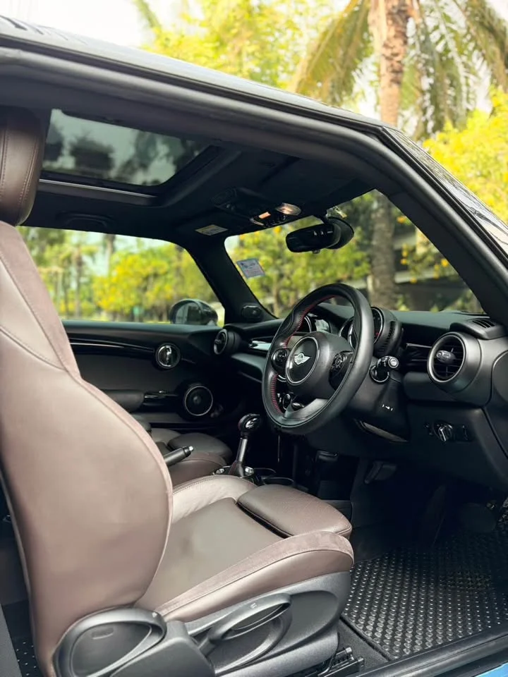 2016 Mini Hatch  III 2