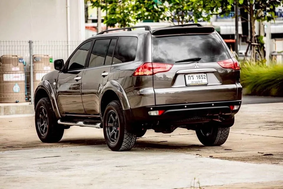 2011 Mitsubishi Pajero Sport II 3