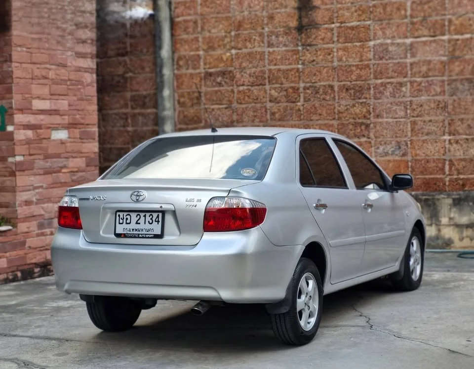 2004 Toyota Vios I 2