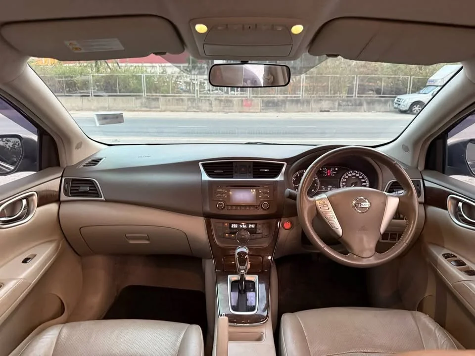 2013 Nissan Sylphy III (B17) 2