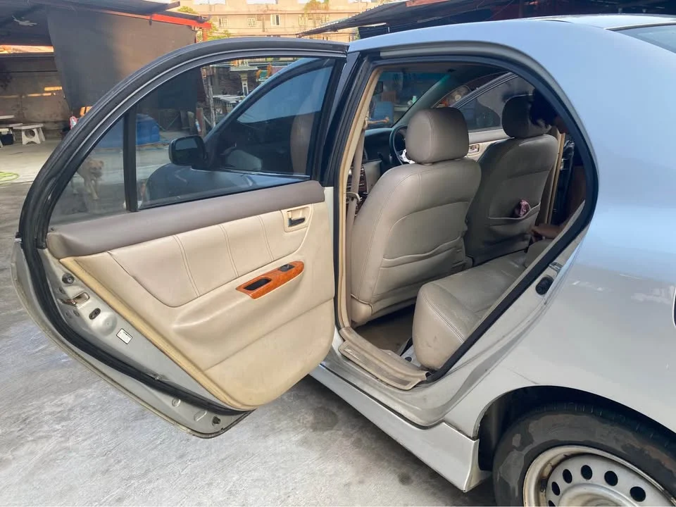 2002 Toyota Corolla Altis IX (E120) 3