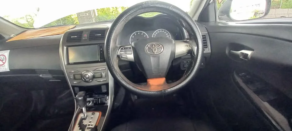 2013 Toyota Corolla Altis X (E140) 2