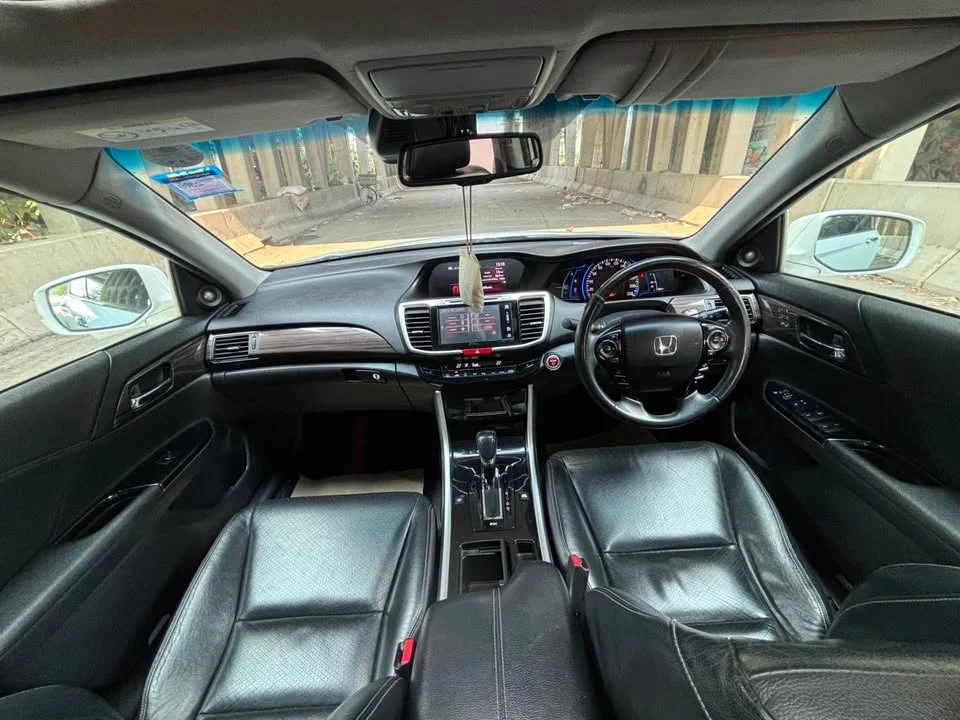 2016 Honda Accord IX 2